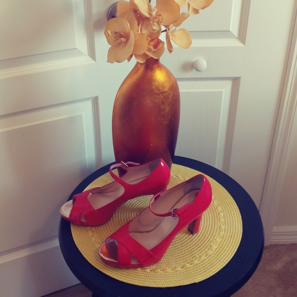 Shoe